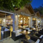 Alexander Beach Hotel & Village Resort - Alexander Lounge Cafe & Bar