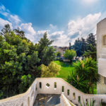 Bella Casita Family Apartments - View to the Garden