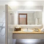 Blue Bay Resort - Bathroom