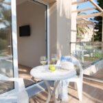 Blue Sky Apartments - Balcony