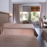 CactusBeach - family open plan 1