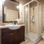 CasaOrama - Family Room Bathroom0