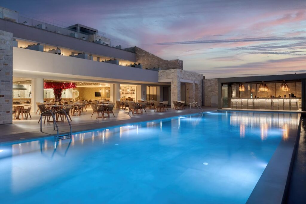 CastelloBoutiqueSuitesbytheSea - Restaurant Pool 3