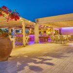 Golden Bay Hotel Apartments - Pool Bar