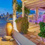 Golden Bay Hotel Apartments - Pool Bar