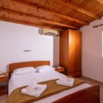 GoldenValentin - Apartment Split Level with Garden or Pool View 4