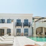 GrecotelPlaza - 03 Z110_The place to be from morning to evening_72dpi