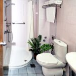 Karteros Hotel - Bathroom