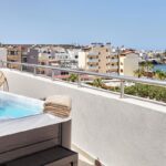 LotusRise - Deluxe Suite with Jacuzzi 2 1