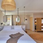 LotusRise - Executive Suite with Jacuzzi 5