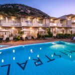 Mistral Mare Hotel - Golden Wing Pool