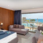 Nana Golden Beach - Luxury Family Room Open Plan Sea View