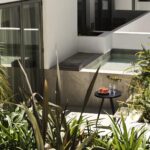 NikoSeaSideResort - Junior_Suite_Plunge_Pool_Atrium_View_balcony