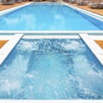 Triton Hotel - Pool & Jacuzzi