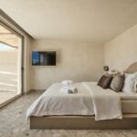 UzenieAllSuites - Loft Bliss Suite Sea View with Outdoor Hydromassage Bathtub 10