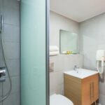 Xidas Garden Charm Hotel - Bathroom