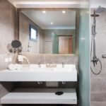 AeolosBeachKos - superior bungalow bath