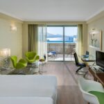 AtriumPlatinum - Deluxe Sea View Room with Private Pool