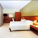 ESMERALDARHODES - esmeralda rhodes room1 8