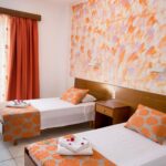 GeorgiaApartRhodes - Family Room 13