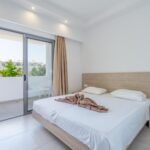 StamosPlusRhodes - Indoor Family 1